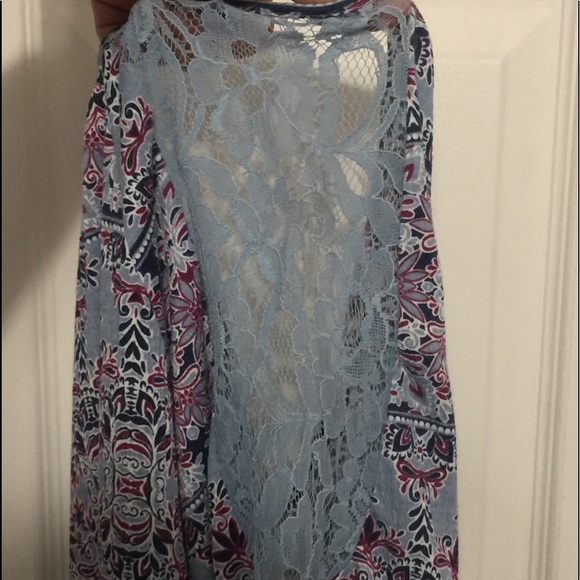 Avenue Tunic 18/20 - Picture 3 of 3